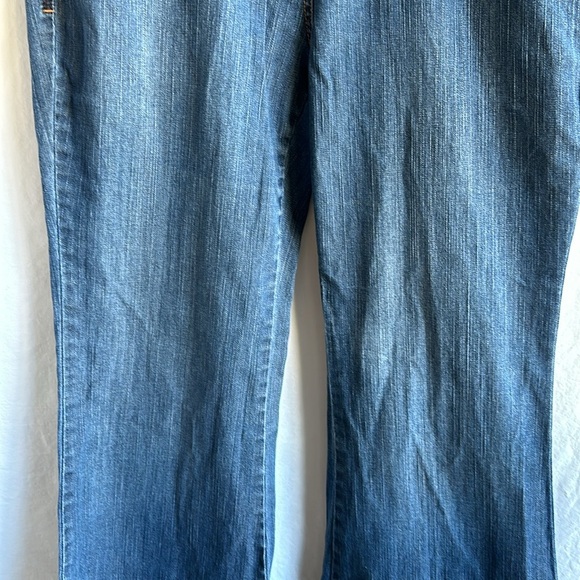 Elle Monaco flare jeans, size 12 - Picture 3 of 12